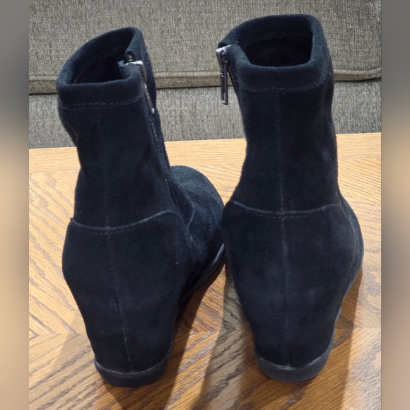 Minnetonka black suede ankle boots - Picture 4 of 8